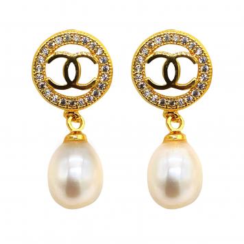 Fashionable Gucci Gold Freshwater Pearl Tops by Maha Ga...