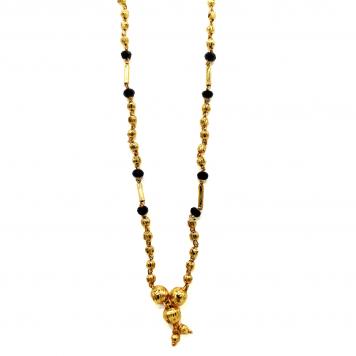 Trio Tanmaniyas Black Beeds Necklace Set by Maha Gauri ...